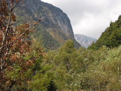 8 屏風岩と南岳