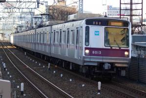 東京メトロ8000系