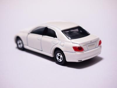 トミカ 初代マークX リア