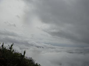 雲、雲、雲