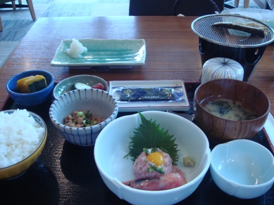 朝食