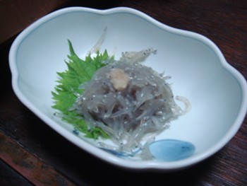生しらす