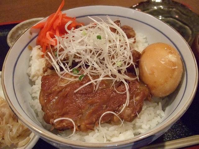 軟骨ソーキ丼 煮玉子のせ 沖縄 N 道玄 東京 渋谷 丼王への道