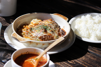 ぱぱの煮込みハンバーグ