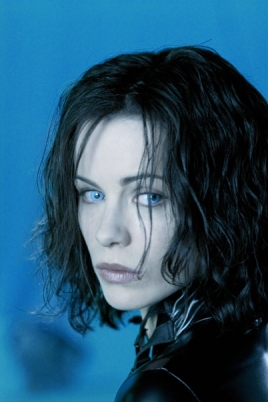 kate-beckinsale-underworld-wallpaper-wwwwallpaperfocom.jpg