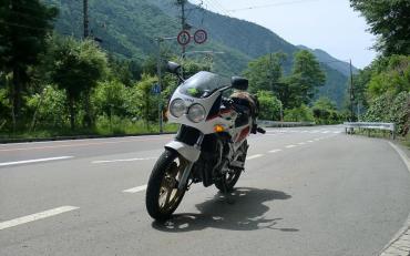 FZR250(2KR) 岐阜 郡上八幡 せせらぎ街道 痛Gふぇすた めいほうスキー場