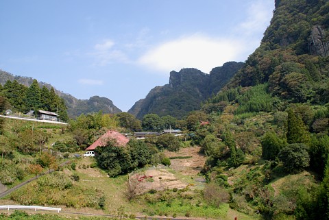 1010-3.jpg