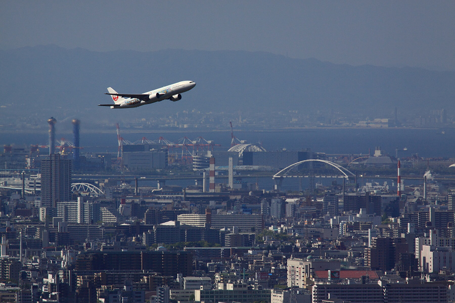 JAL B777-246 / JAL106