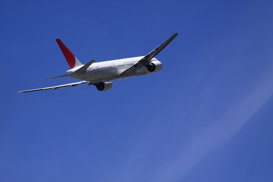 JAL B777-246 / JAL112