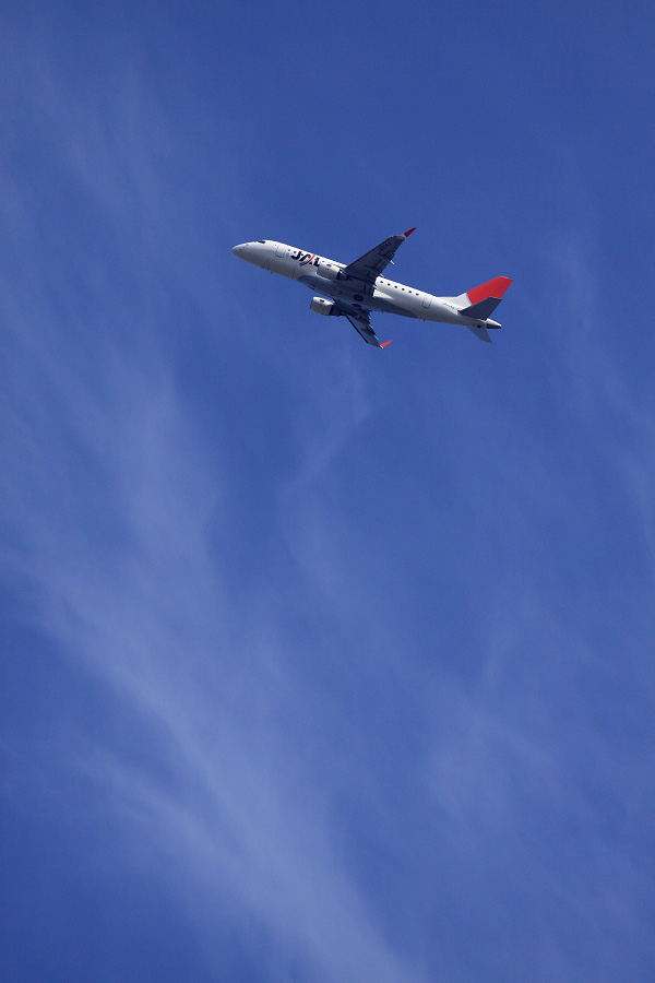 J-AIR Embraer170 / JAL2171
