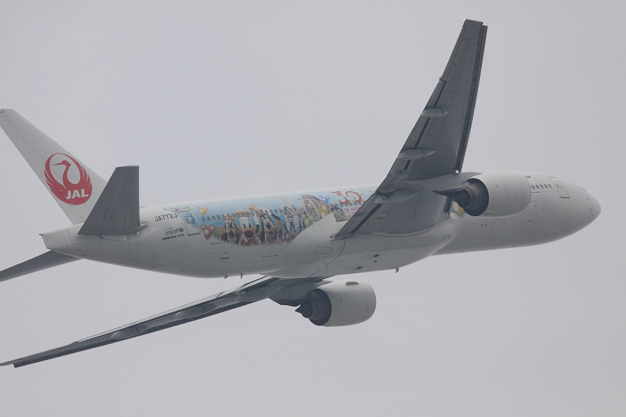 JAL B777-246 / JAL112