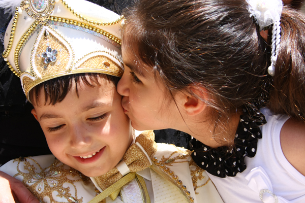 104IST2008Kiss.jpg