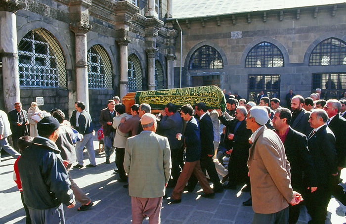 105DYR2003.jpg