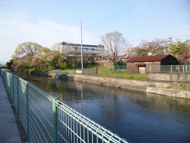 D 稲荷駅ランプ小屋