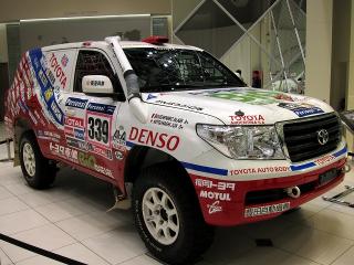 Team Land Cruiser TOYOTA AUTO BODY (トヨタ車体株式会社)
