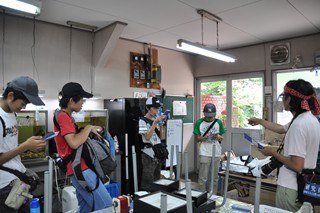 001昆虫館が初めての人もいるので周辺について説明