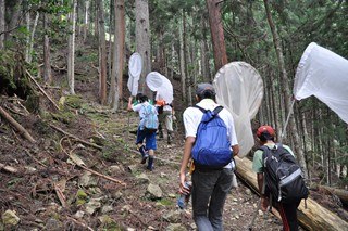 003まずは奥の院へ
