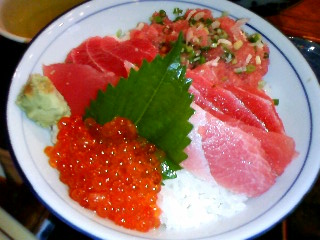 鉄火いくら丼