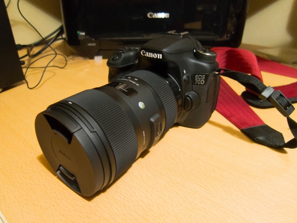 SIGMA 18-35mm F1_8 DC HSM-01-02