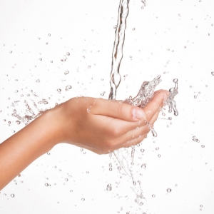 humans sense wetness