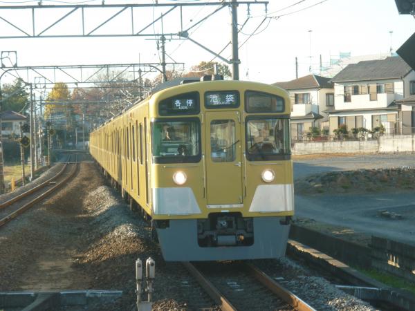 2013-11-30 西武2083F 各停池袋行き3