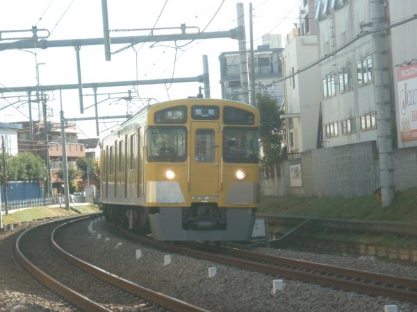 2013-11-30 西武2083F 各停飯能行き1