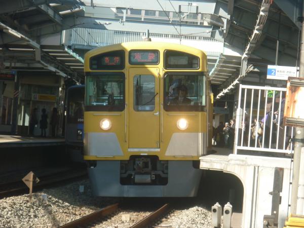 2013-11-30 西武2097F 各停池袋行き