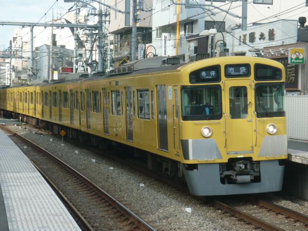2013-12-08 西武2083F 各停池袋行き