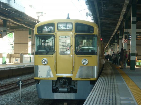 2013-12-14 西武2083F 各停所沢行き2
