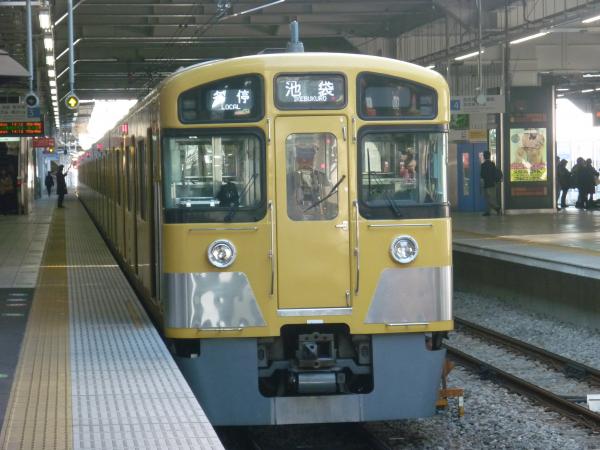 2013-12-14 西武2083F 各停池袋行き3