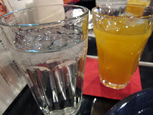 お冷