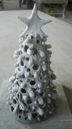 クリスマスツリー中作成中