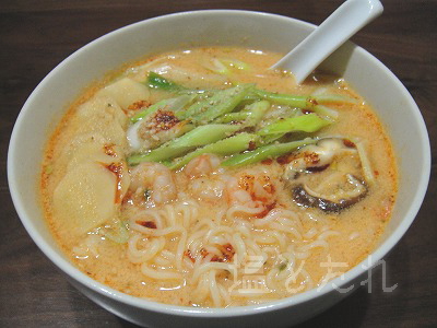 DSC03209_20141005_01_サッポロ一番塩(トムヤム麺)