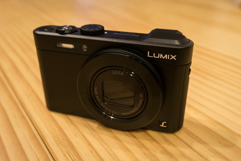 LUMIX DMC-GX1 & G X VARIO PZ 14-42mm/F3.5-5.6 ASPH./POWER O.I.S.H-PS14042