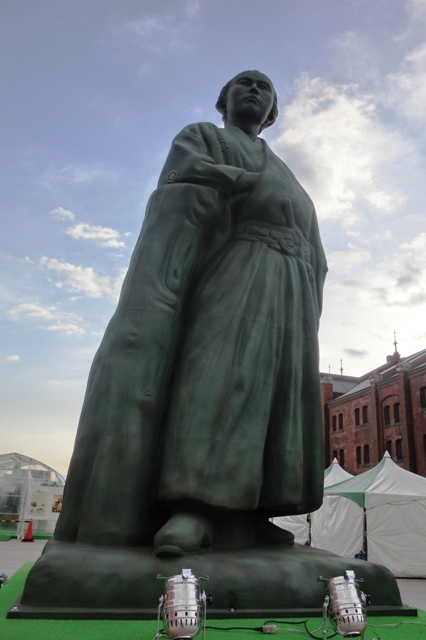 坂本竜馬像