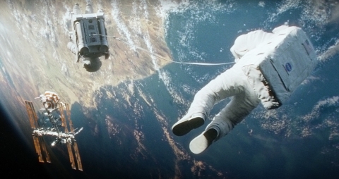 宇宙で生き残れる強さ…「ゼロ・グラビティ」