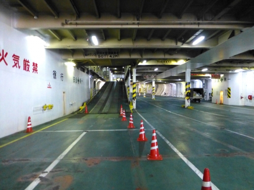 サンフラワー甲板2階への通路