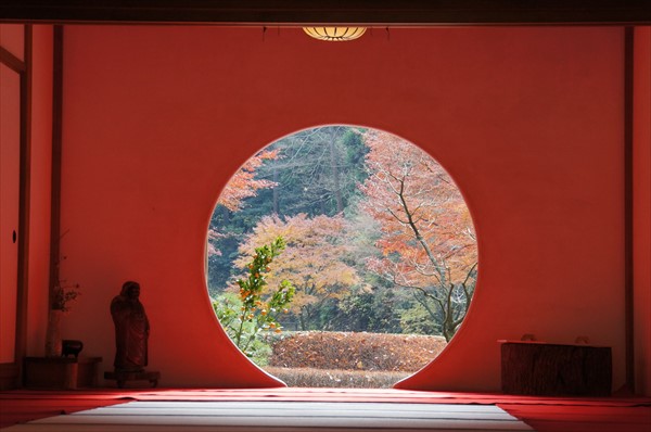 丸窓