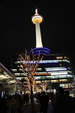 イルミネーションと京都タワー_H25.12.10撮影