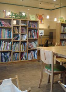再アップKiwi Book Cafe (キウイブックカフェ) 121