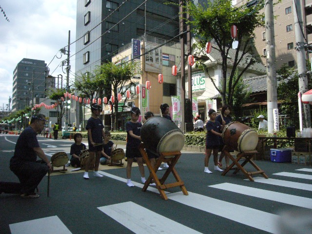 110828006.jpg