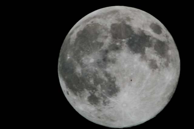 MOON0001_4.JPG