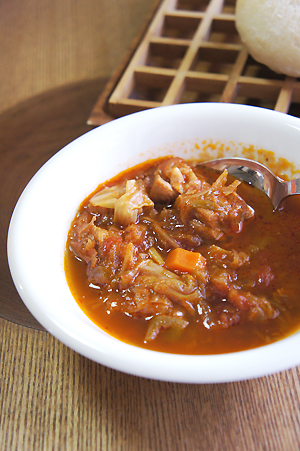 キャベツの丸ごと煮ミネストローネ風