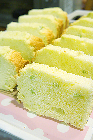 ずんだシフォン カット