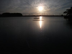 140925浮橋から夕陽