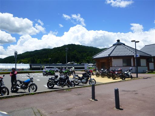 201361610_R.jpg