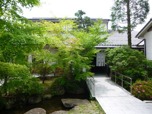 2013694_R.jpg