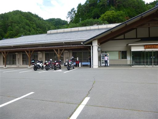 201371419_R.jpg