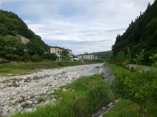 201371420_R.jpg