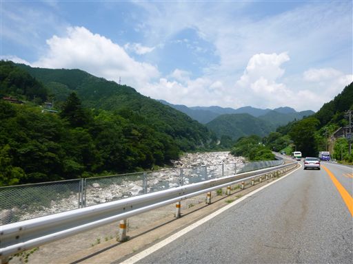 20137216_R.jpg